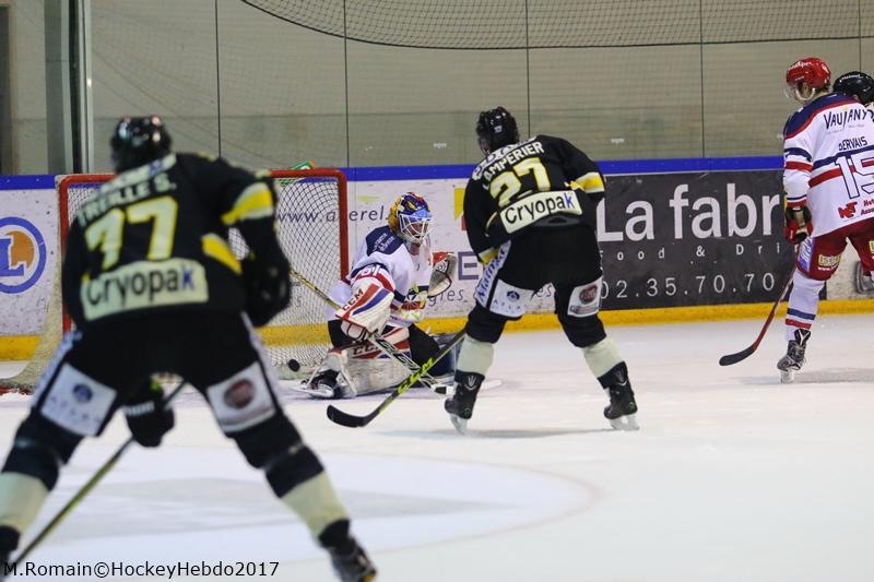 Rouen 0 - 2 Grenoble 