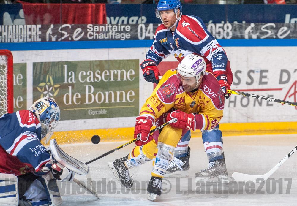 Grenoble  3 - 1 Dijon 