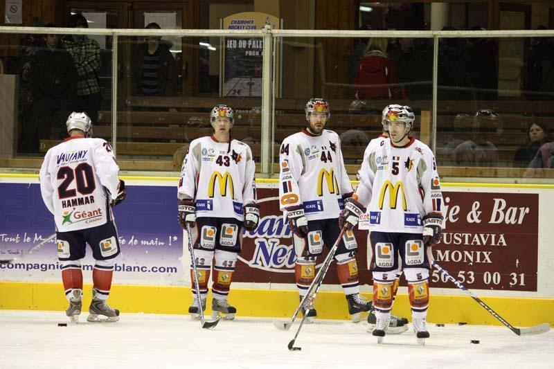 Chamonix  3 - 9 Grenoble 