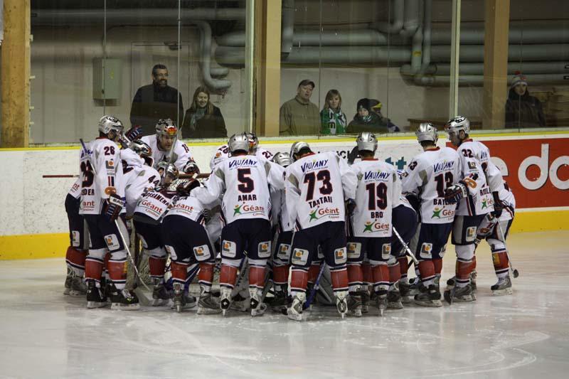 Chamonix  3 - 9 Grenoble 