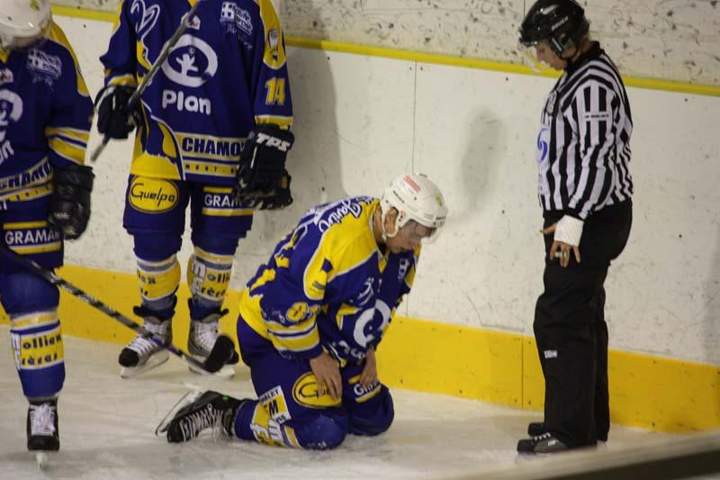 Chamonix  3 - 9 Grenoble 