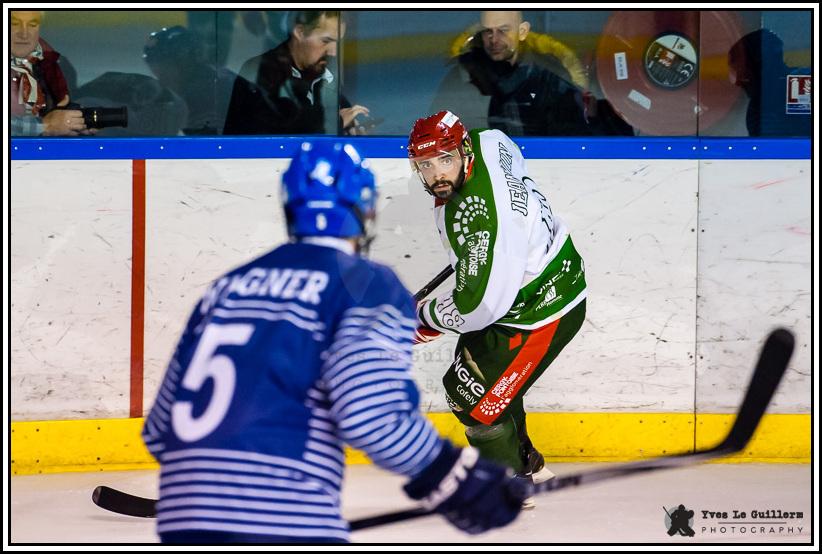 Paris (FV) 4 - 2 Cergy-Pontoise