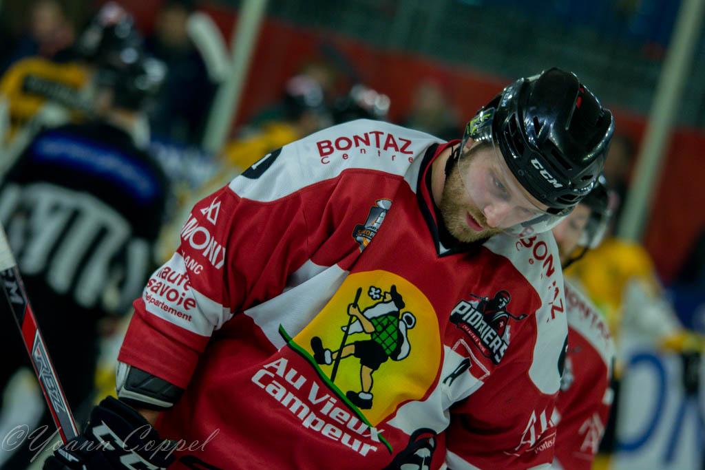 Chamonix / Morzine 0 - 6 Strasbourg 