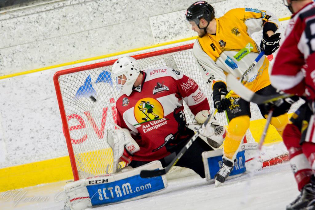 Chamonix / Morzine 0 - 6 Strasbourg 