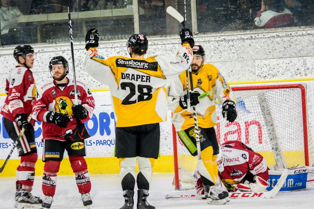 Chamonix / Morzine 0 - 6 Strasbourg 