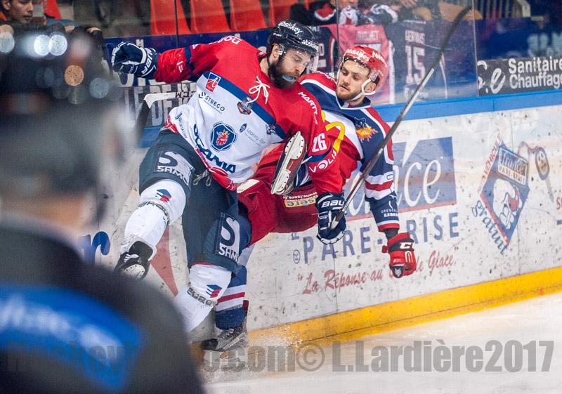 Grenoble  4 - 2 Angers 