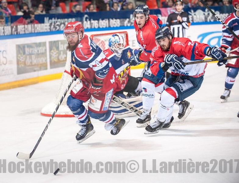 Grenoble  4 - 2 Angers 