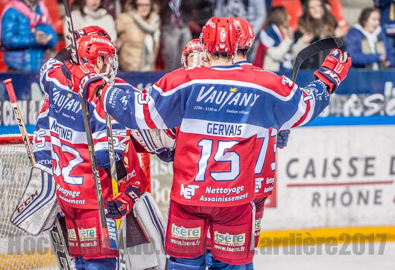 Grenoble  4 - 2 Angers 