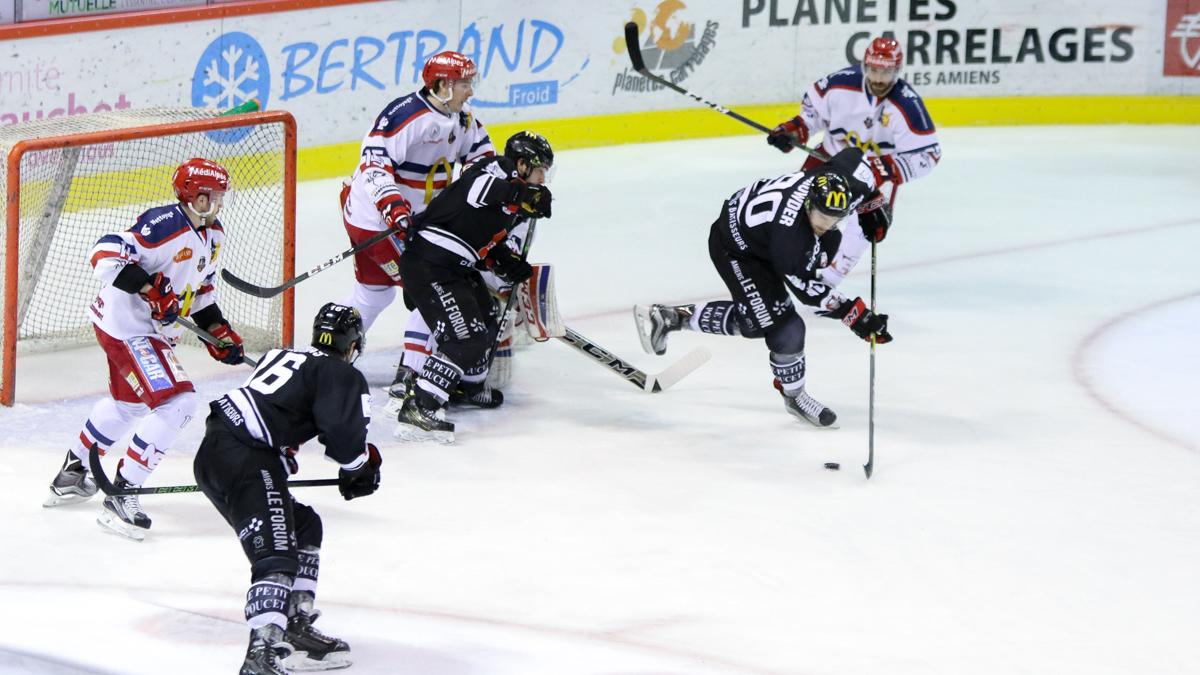 Amiens  7 - 3 Grenoble 