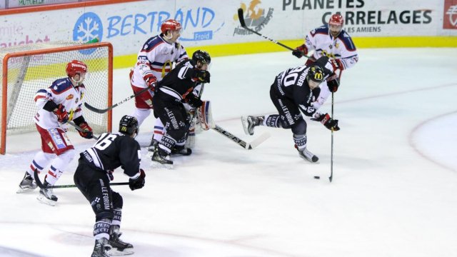 Photo hockey match Amiens  - Grenoble  le 17/02/2017