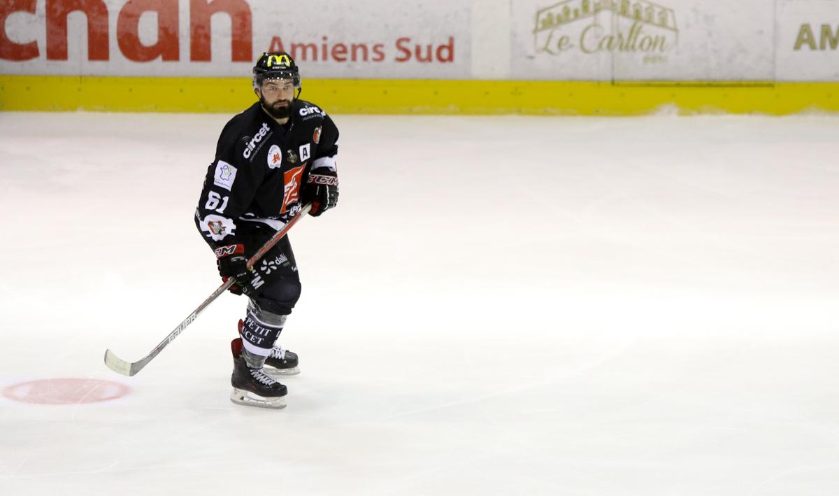 Amiens  7 - 3 Grenoble 