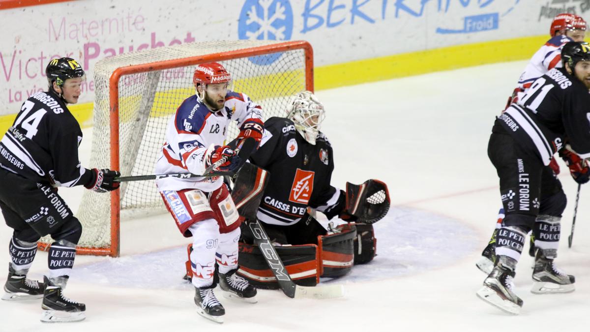 Amiens  7 - 3 Grenoble 