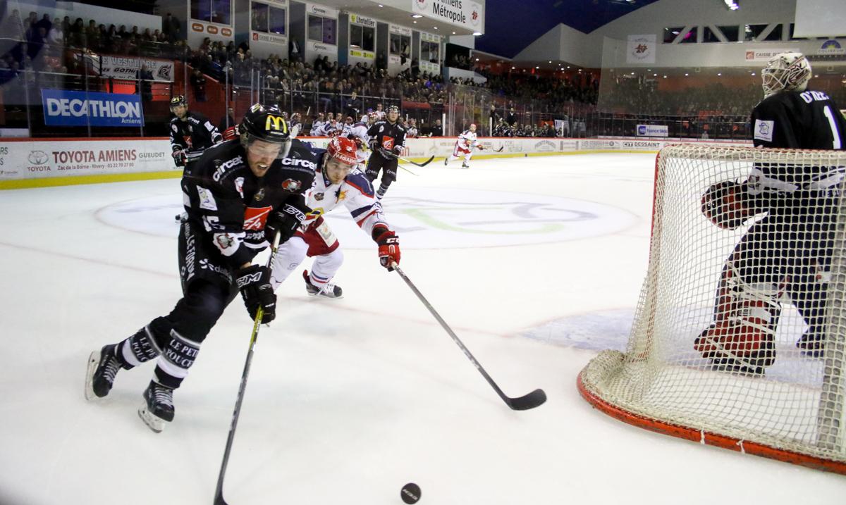 Amiens  7 - 3 Grenoble 