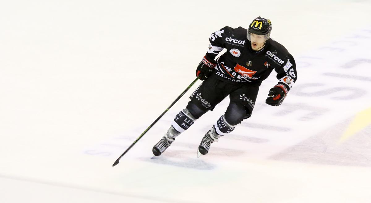 Amiens  7 - 3 Grenoble 