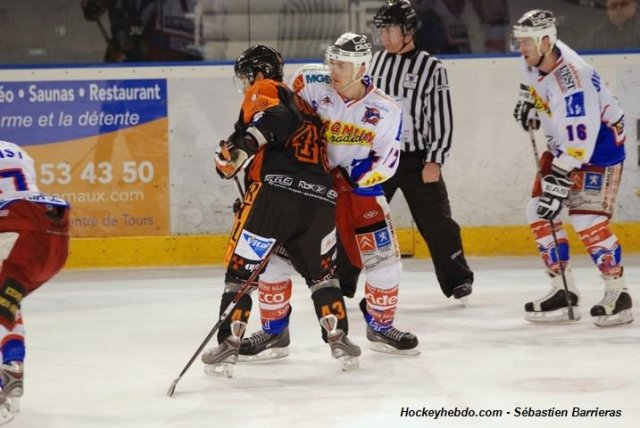 Photo hockey match Tours  - Epinal  le 14/02/2009