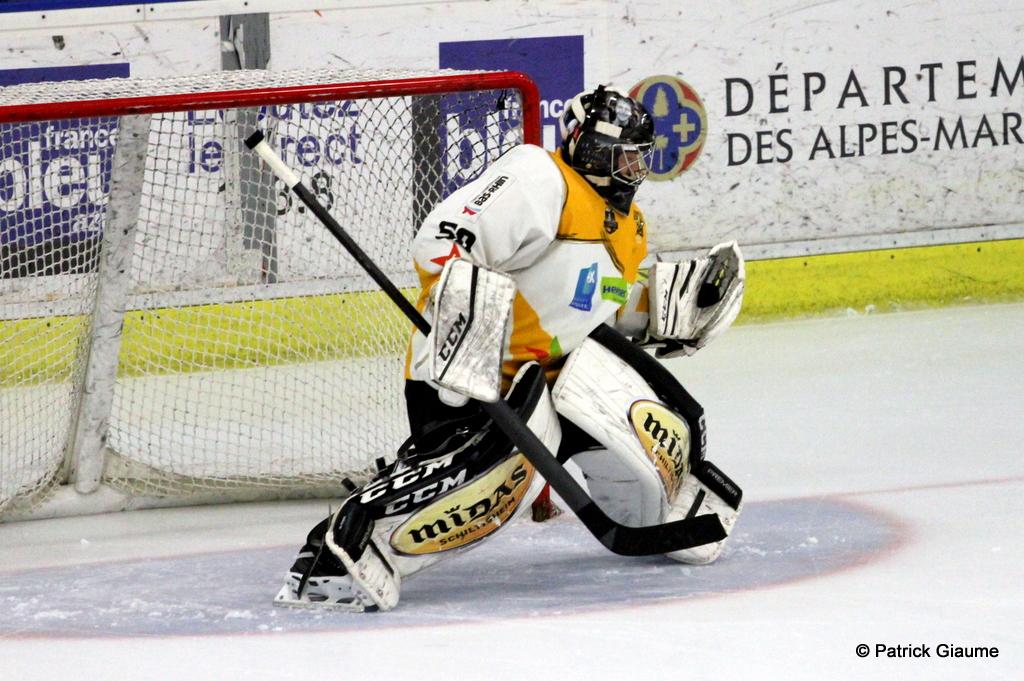Nice 4 - 0 Strasbourg 