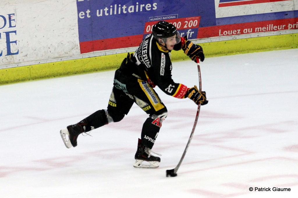 Nice 4 - 0 Strasbourg 