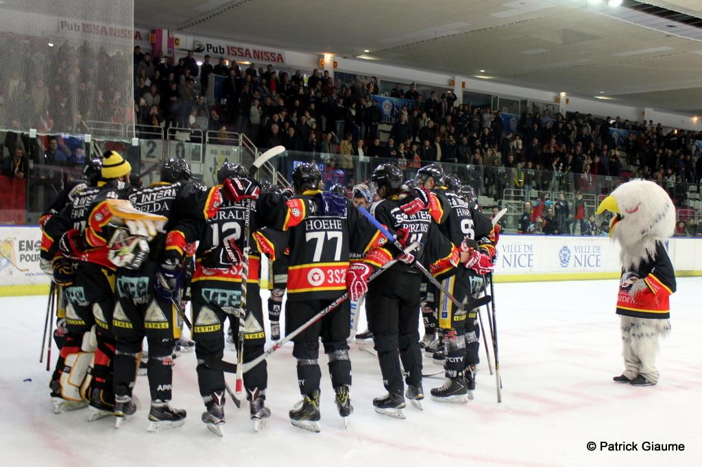 Nice 4 - 0 Strasbourg 