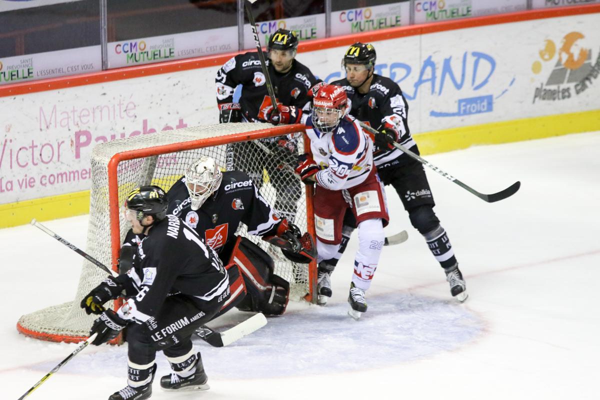 Amiens  1 - 6 Grenoble 