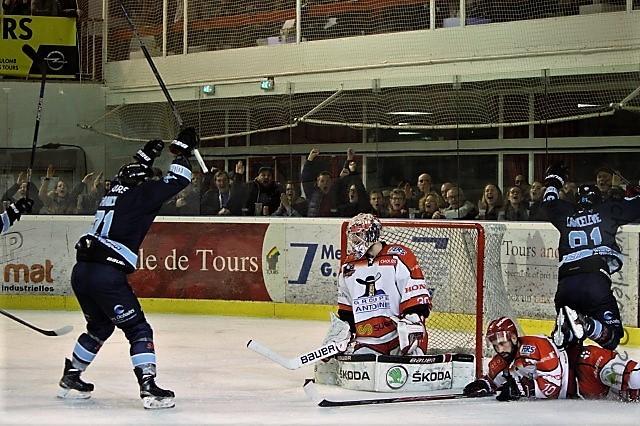 Tours  4 - 3 Cholet 