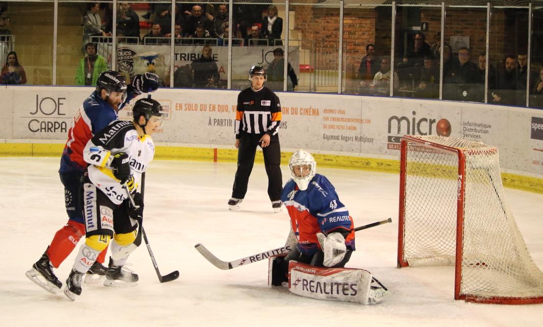 Angers  3 - 6 Rouen