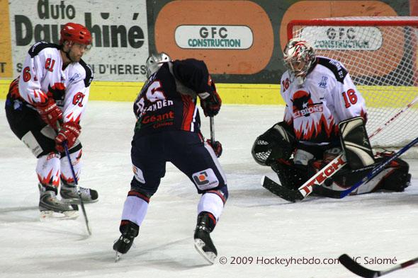 Grenoble  8 - 1 Neuilly/Marne