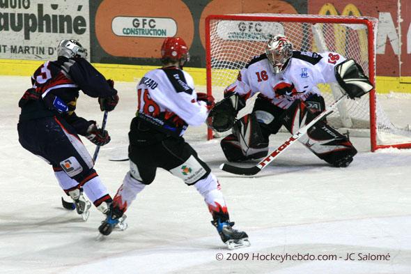 Grenoble  8 - 1 Neuilly/Marne
