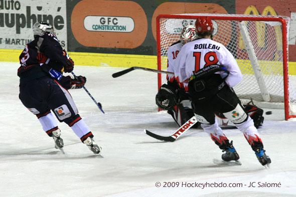 Grenoble  8 - 1 Neuilly/Marne