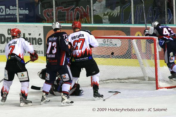 Grenoble  8 - 1 Neuilly/Marne