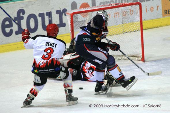Grenoble  8 - 1 Neuilly/Marne