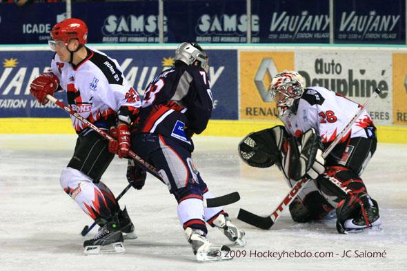 Grenoble  8 - 1 Neuilly/Marne