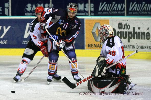 Grenoble  8 - 1 Neuilly/Marne