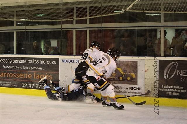 Tours  1 - 3 Brest 