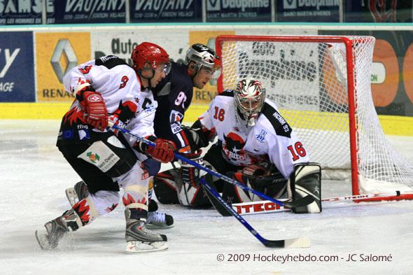 Grenoble  8 - 1 Neuilly/Marne