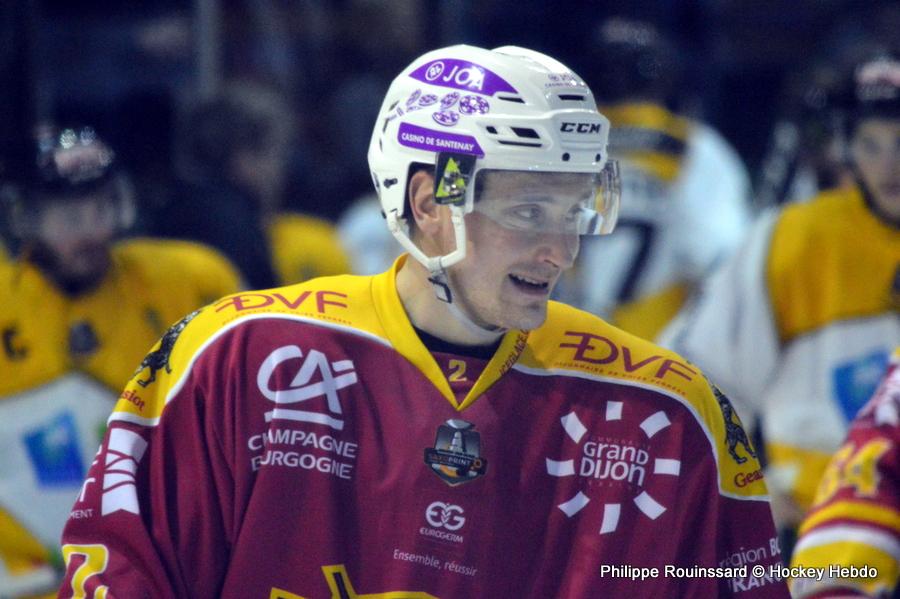 Dijon  3 - 5 Strasbourg 