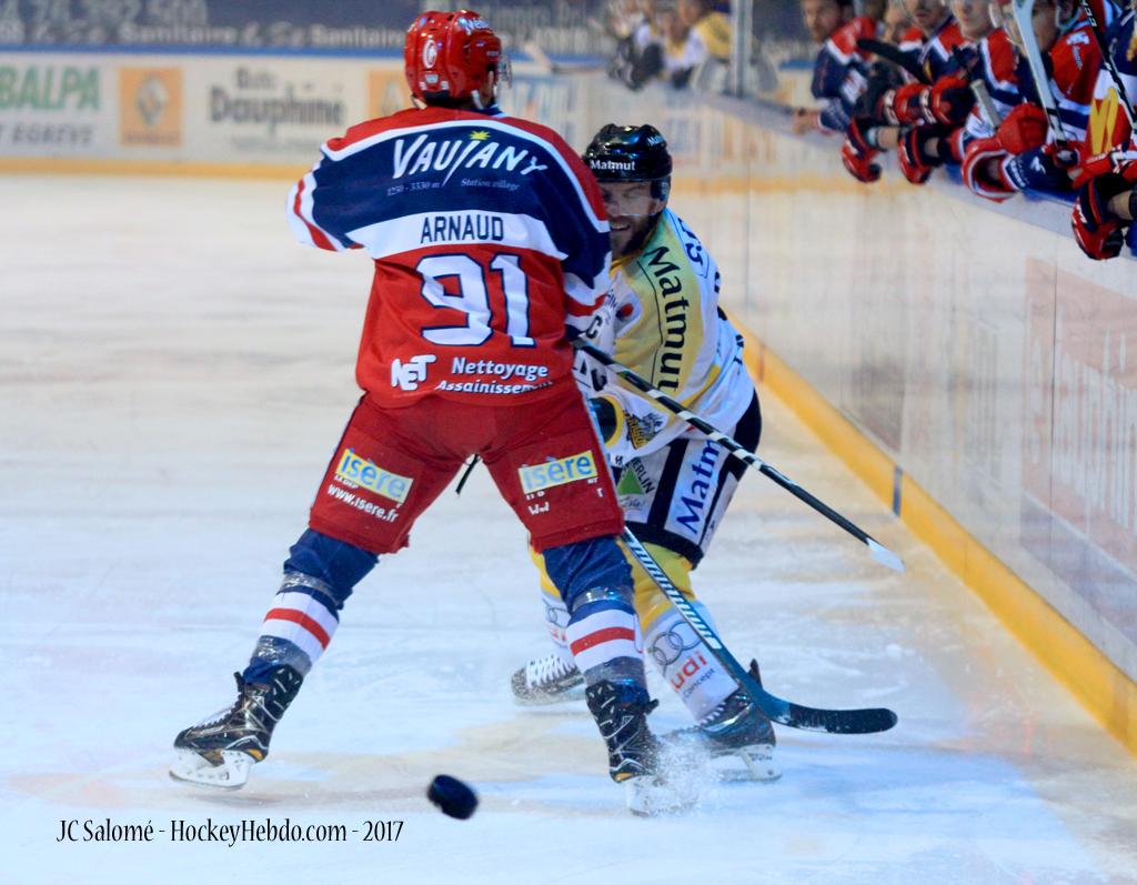 Grenoble  2 - 3 Rouen
