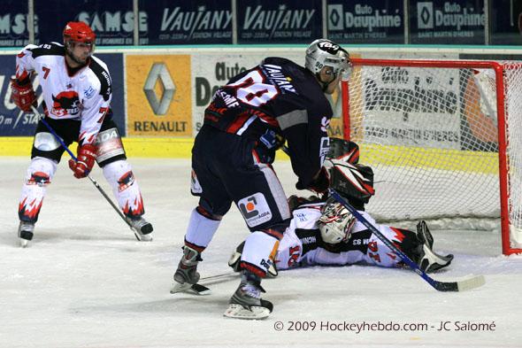 Grenoble  8 - 1 Neuilly/Marne