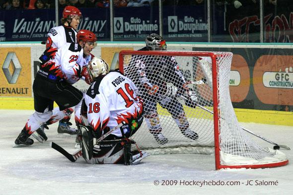 Grenoble  8 - 1 Neuilly/Marne