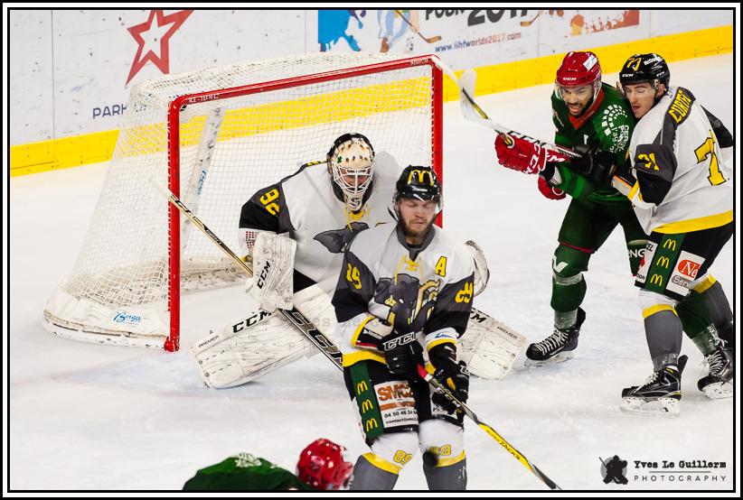 Cergy-Pontoise 4 - 8 Chambéry