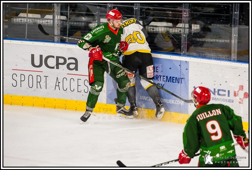 Cergy-Pontoise 4 - 8 Chambéry