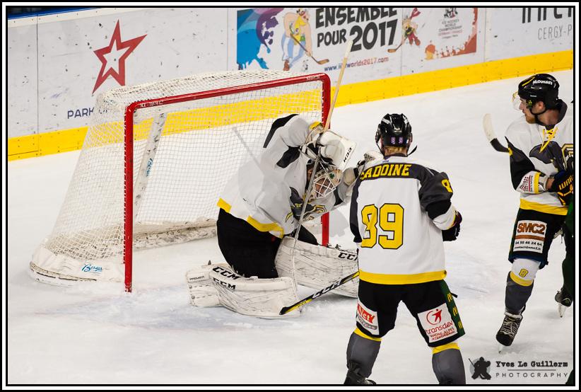 Cergy-Pontoise 4 - 8 Chambéry