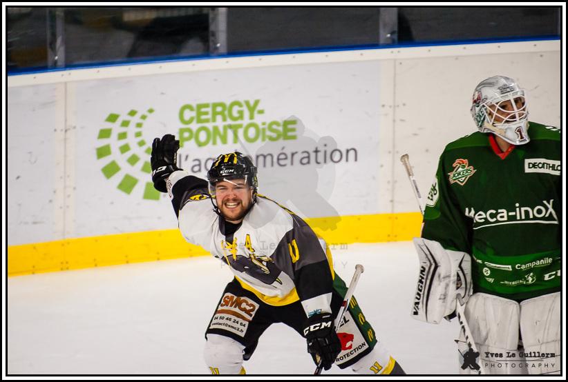 Cergy-Pontoise 4 - 8 Chambéry