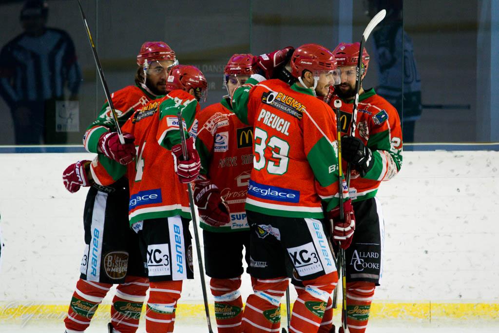 Mont-Blanc 8 - 5 Cergy-Pontoise