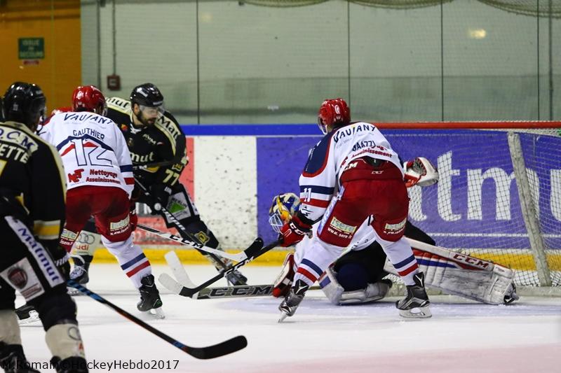 Rouen 0 - 3 Grenoble 