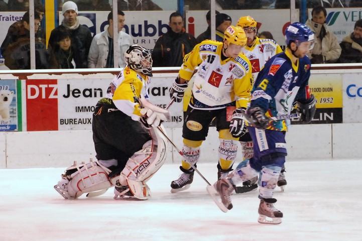 Dijon  2 - 3 Strasbourg 