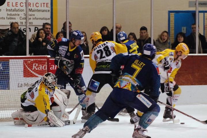 Dijon  2 - 3 Strasbourg 