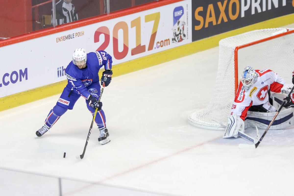 France 3 - 4 Switzerland