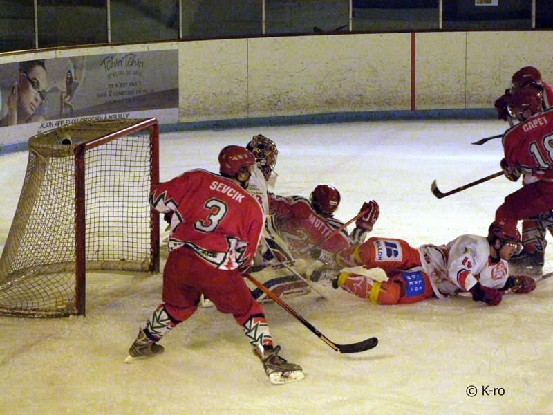 Courbevoie  3 - 6 Valence