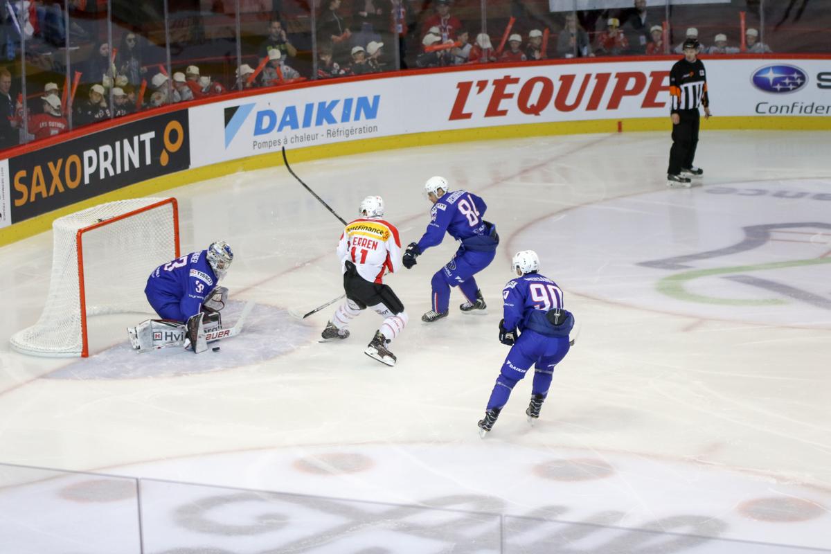 France 3 - 4 Switzerland