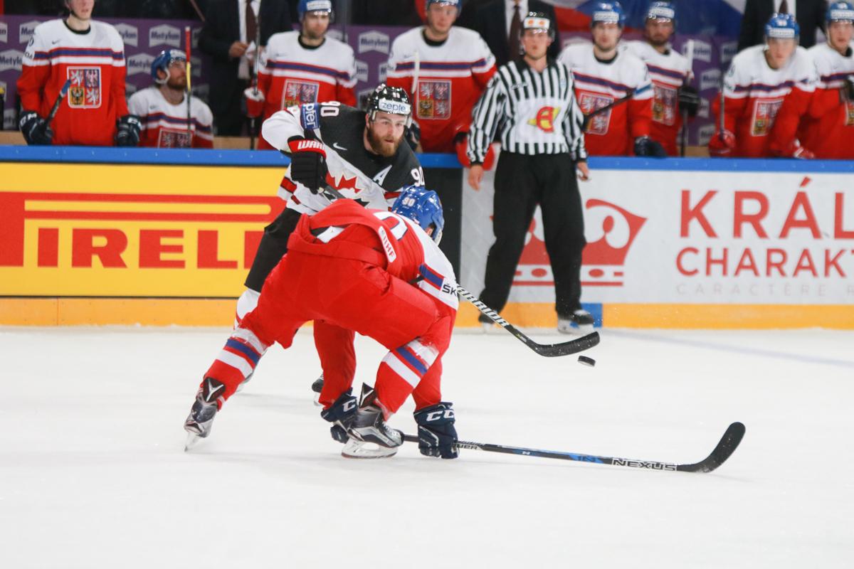 Czech Republic 1 - 4 Canada
